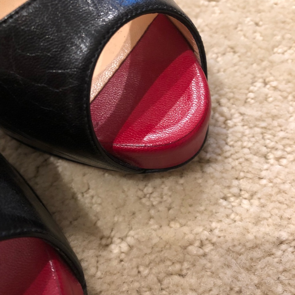 Christian Louboutin peep black toe heels - size 7 - Picture 2 of 6